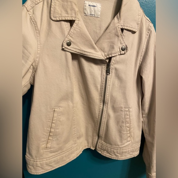 Stylish Jacket - Picture 3 of 4